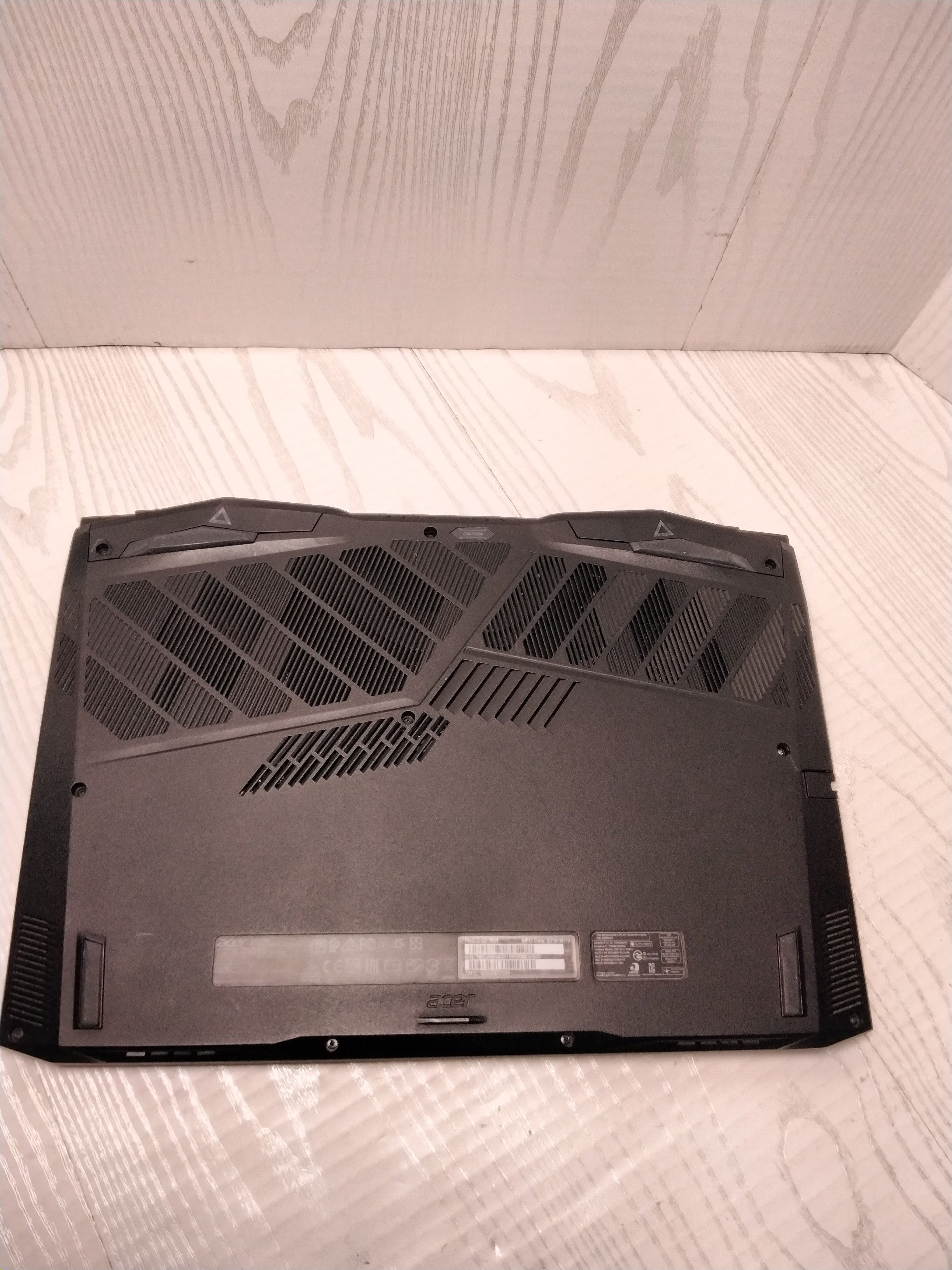 Acer Predator Helios 300 Gaming Laptop, 15.6", i7-9750H, 16GB DDR4, 256GB SSD (7861616804078)